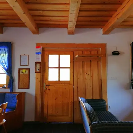 Julianna Nyaralo بيت للعطل تشوباك