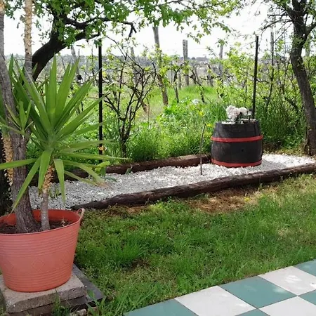 بيت للعطل Julianna Nyaralo *